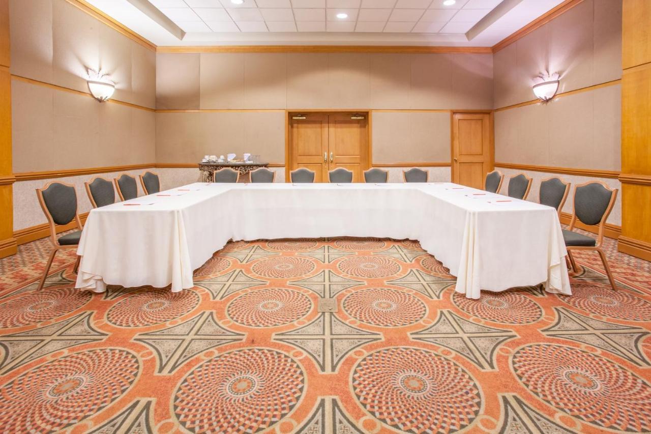 Hotel Crowne Plaza Torreon By Ihg Esterno foto