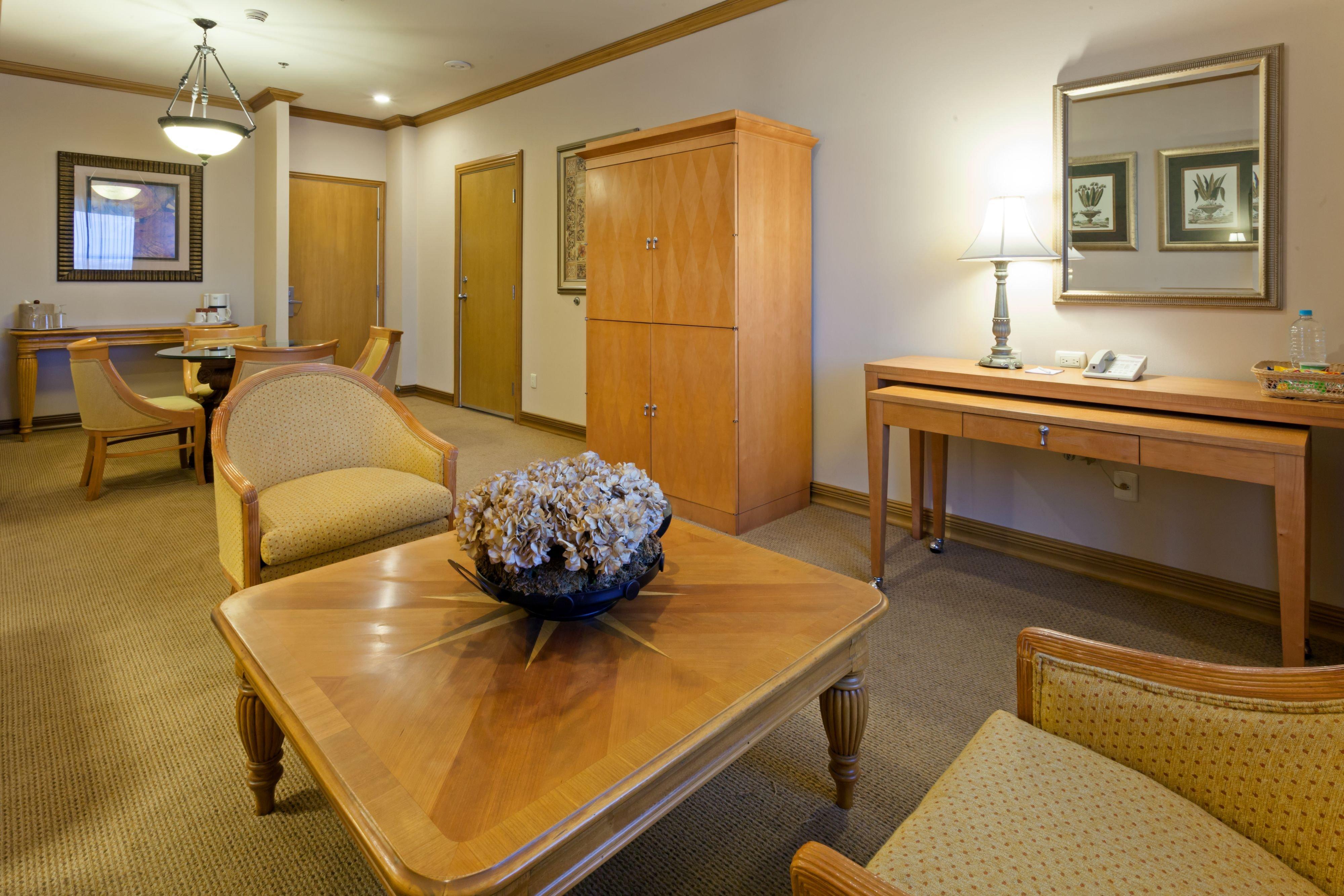 Hotel Crowne Plaza Torreon By Ihg Esterno foto