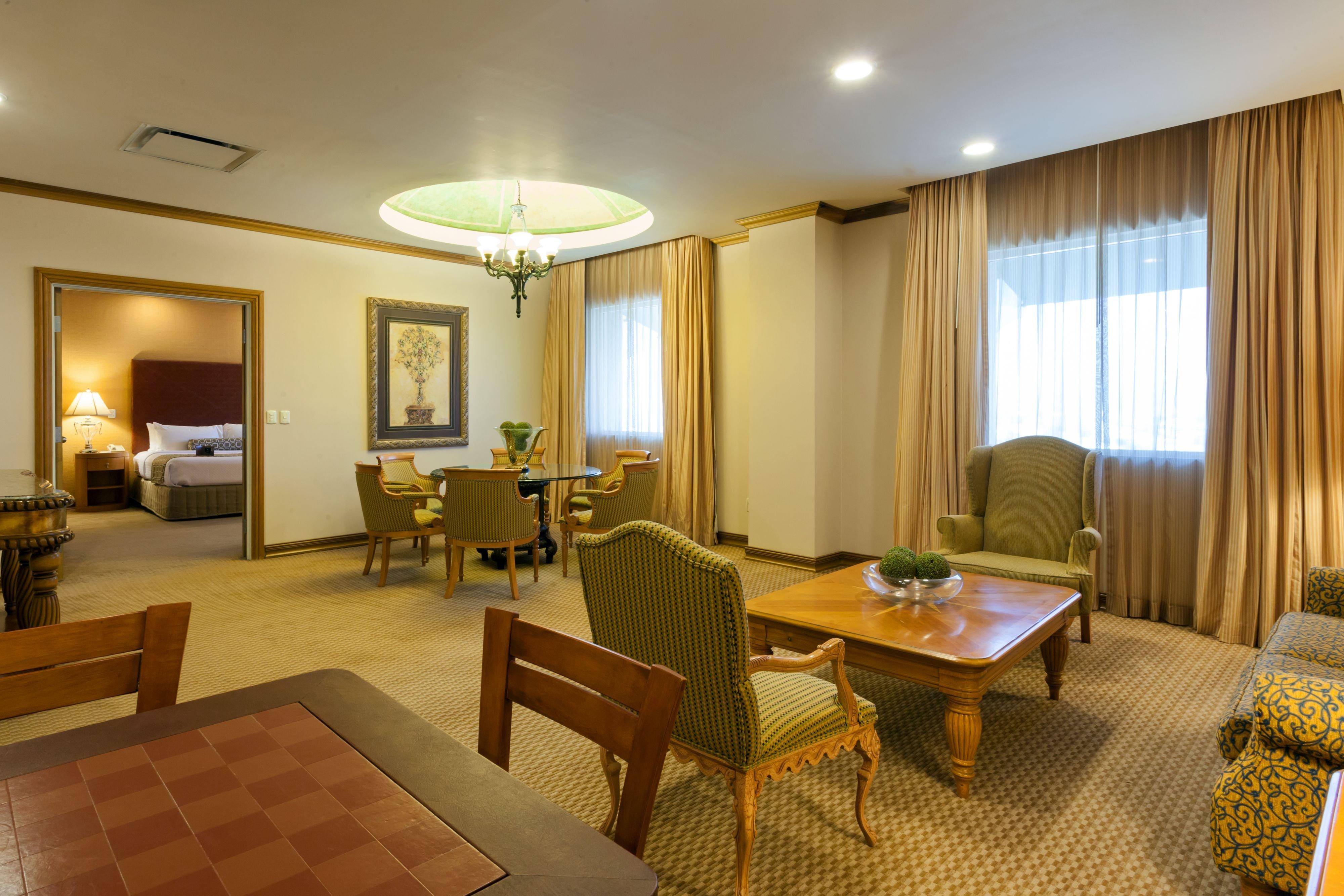 Hotel Crowne Plaza Torreon By Ihg Esterno foto