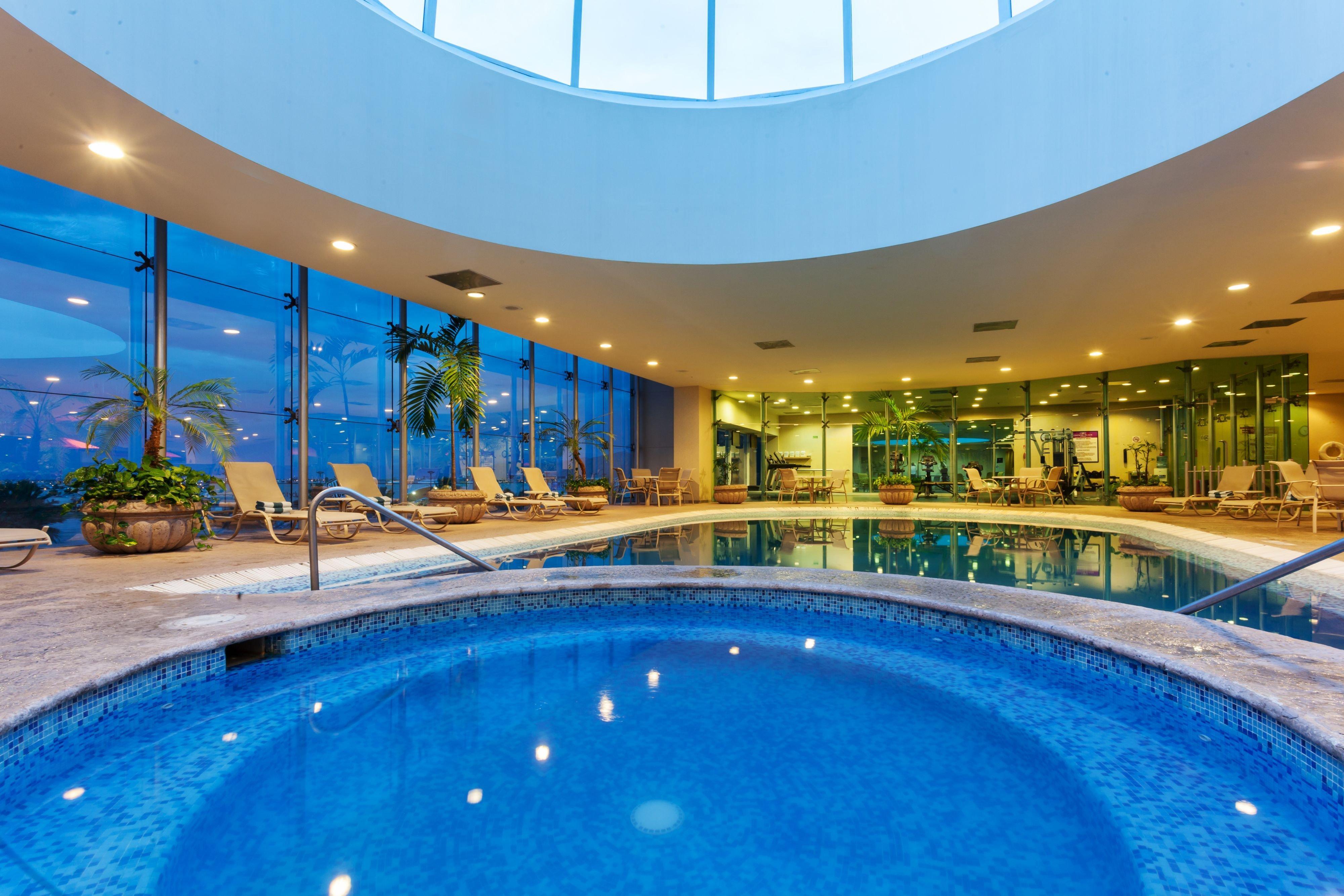 Hotel Crowne Plaza Torreon By Ihg Esterno foto